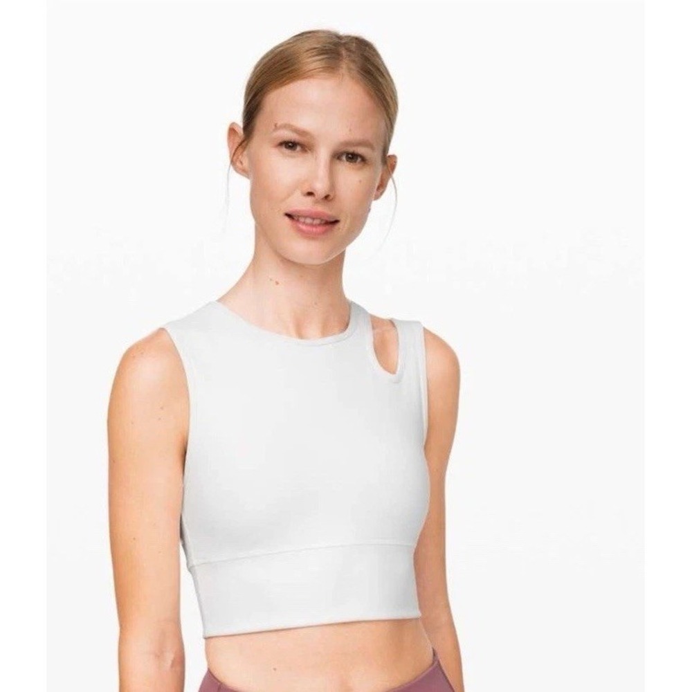 Lululemon Mastered Motion Cropped Tank White Size 4